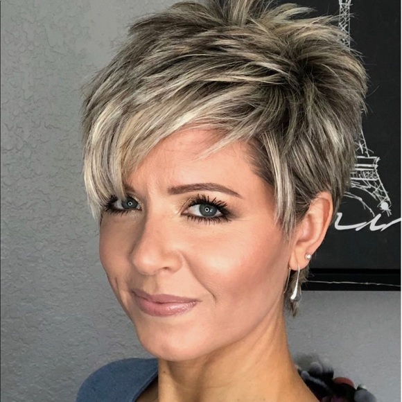 Meet your Posher, Cheryl - Picture 1 of 1